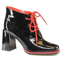 Женские модельные ботинки Medea 056122
